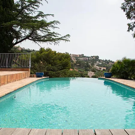 : Pour 8 Avec Piscine - Fr-1-803-76 Villa